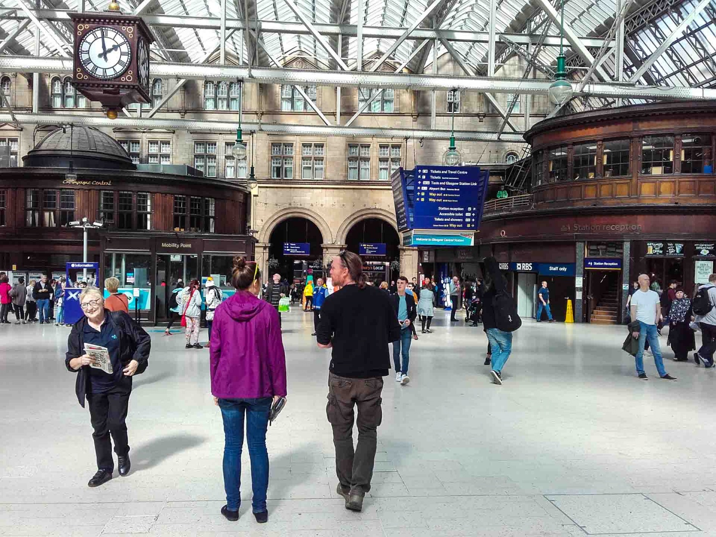 In zoomst59 30 août | 13h59