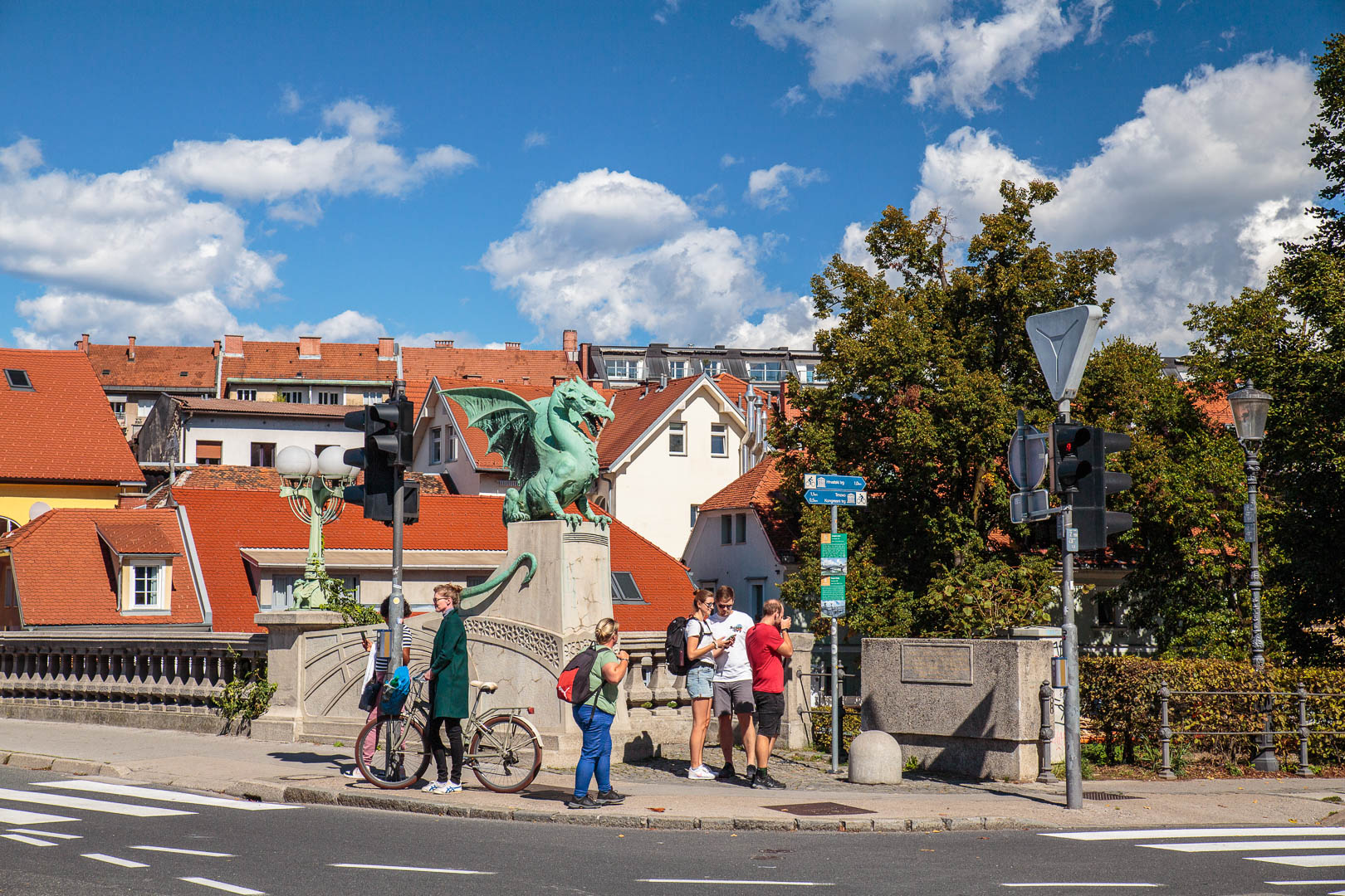 Zoom in 19 septembre 2022 - 13h07.jpg