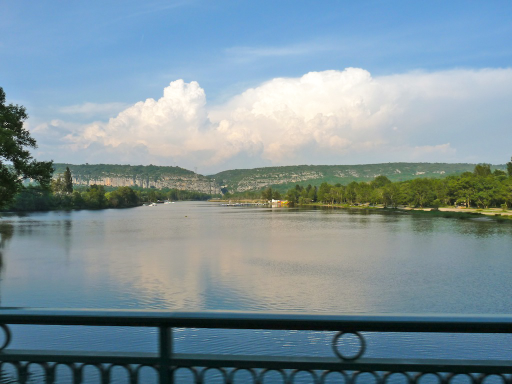 Zoom in 30 mai | 18h11